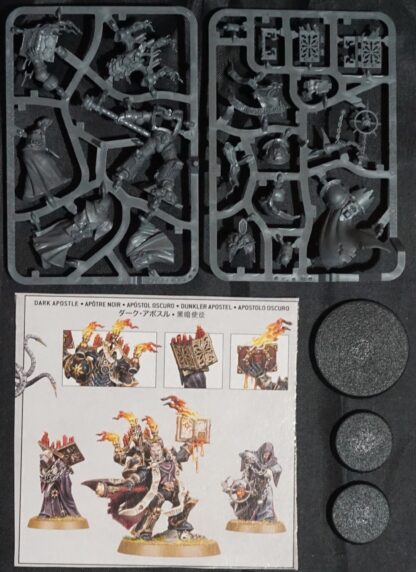 Chaos Space Marines Dark Apostle & Disciples (3 Models)