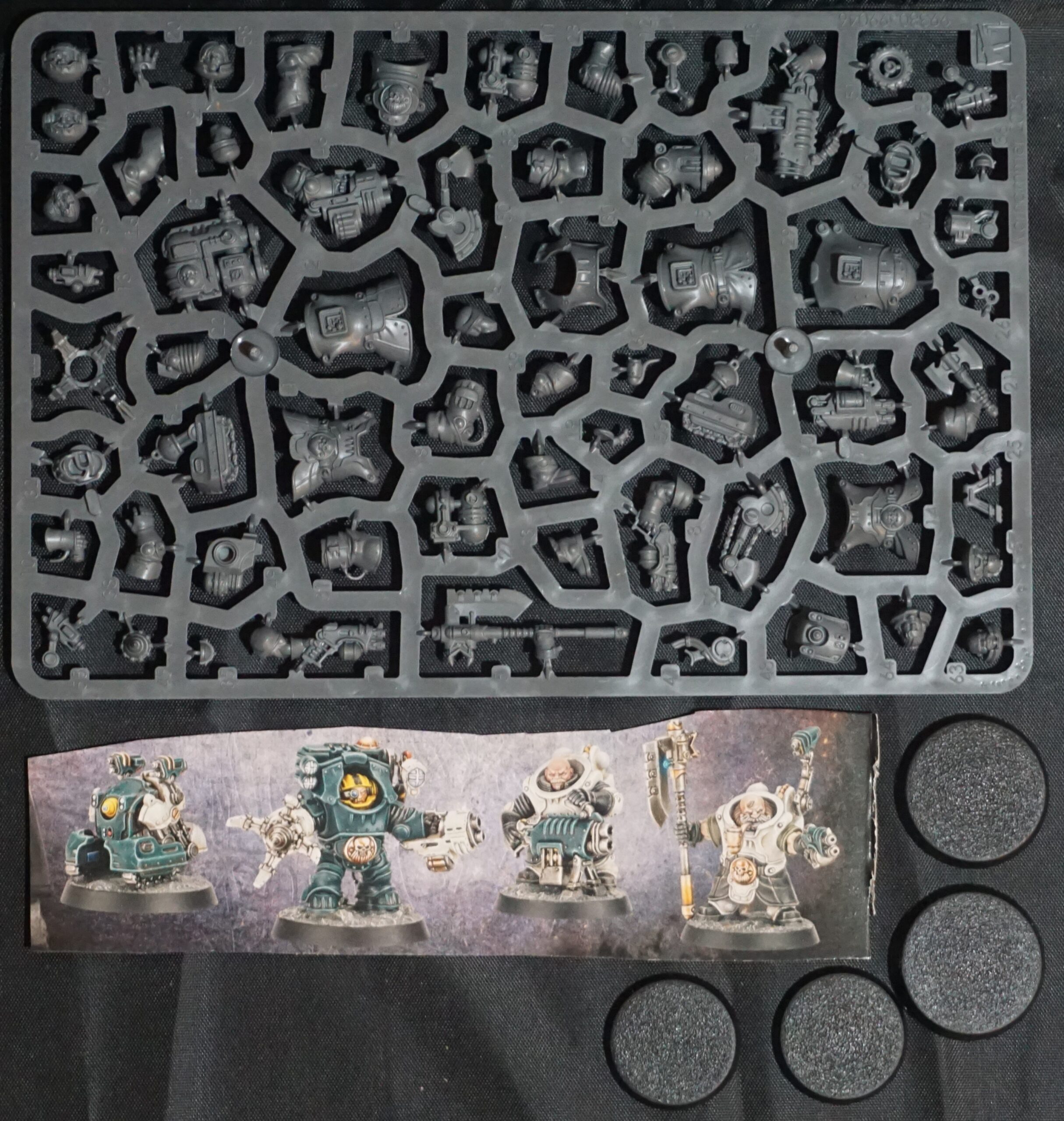 Necromunda Ironhead Squat Charter Masters and Drill Masters (4 Models)